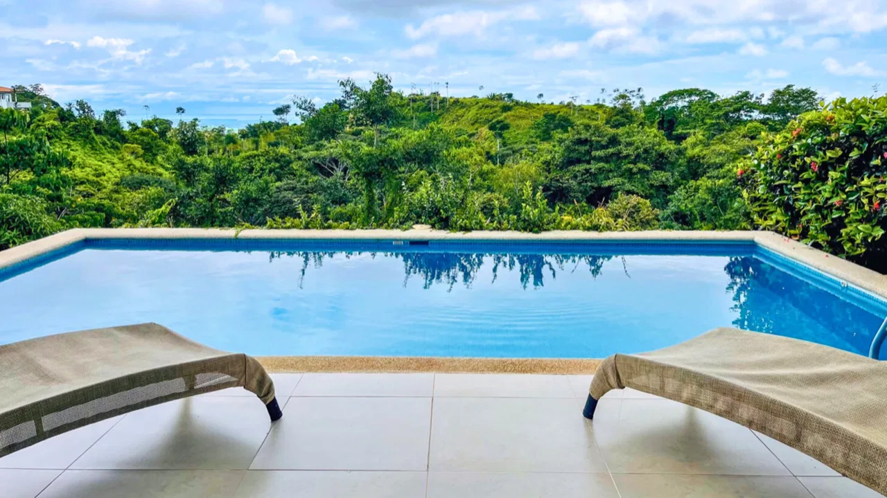 3-BEDROOM OCEAN VIEW HOME IN GATED COMMUNITY – 0.24 ACRES
