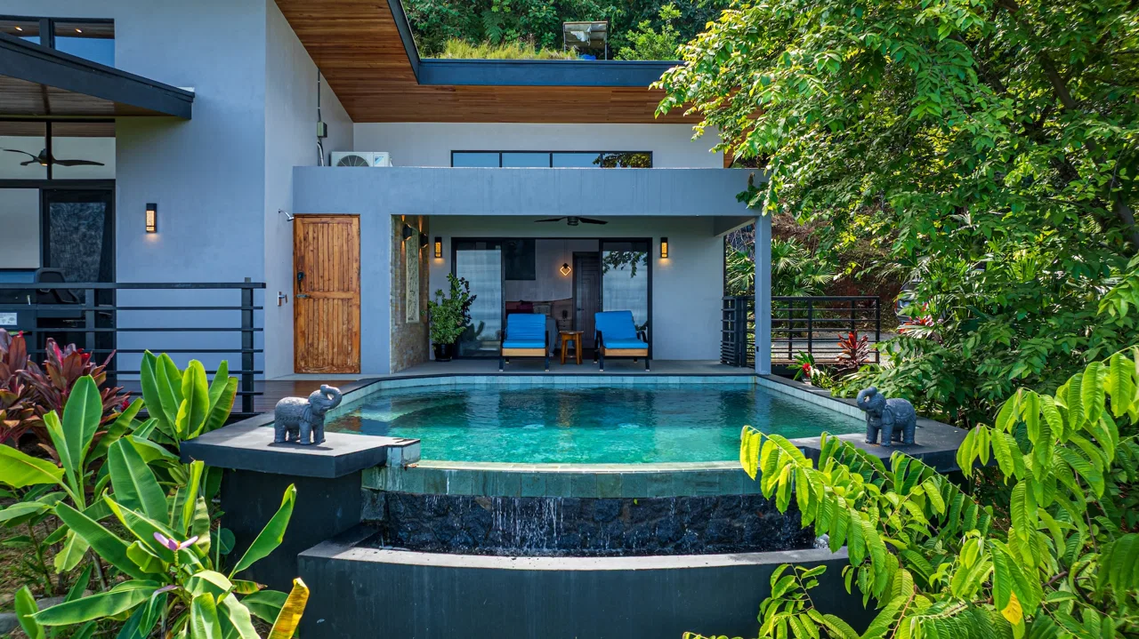CASA MARKISSA LUXURY PROPERTY WITH OCEAN AND SUNSET VIEWS, IN PLAYA HERMOSA – 1.2 ACRES, photo 2