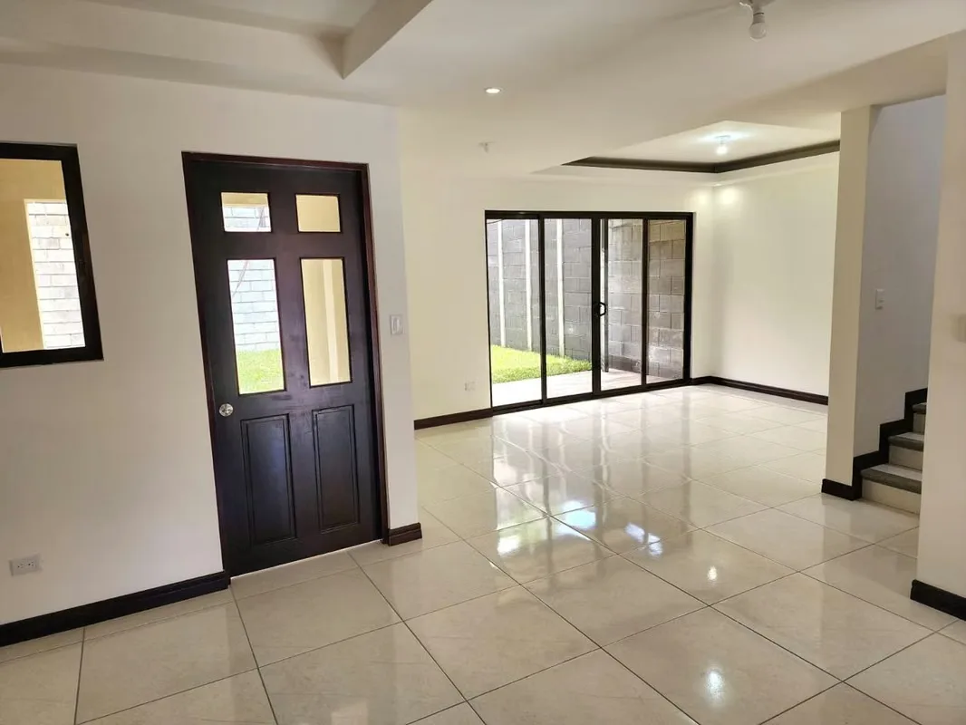 Descubra el equilibrio perfecto entre tranquilidad, seguridad y ubicación estratégica en el Condominio Los Cedrales, una excelente opción residencial en ..., photo 4