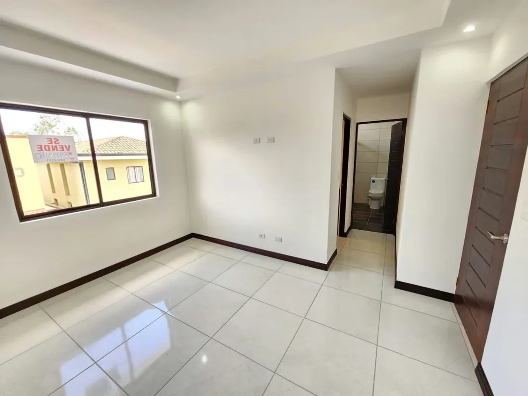 Descubra el equilibrio perfecto entre tranquilidad, seguridad y ubicación estratégica en el Condominio Los Cedrales, una excelente opción residencial en ..., photo 6