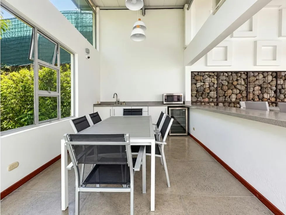 Venta de apartamento en Escazú, cerca del Country Club-Linea Blanca, photo 2
