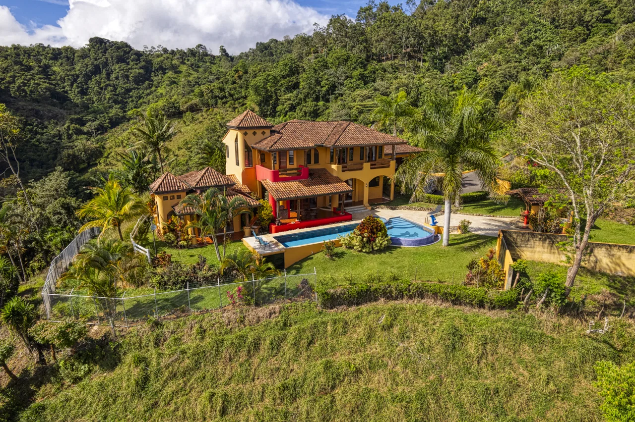 EXQUISITE LUXURY ESTATE WITH BREATHTAKING VIEWS & HIGH-END RENTAL POTENTIAL – 1.9 ACRES
