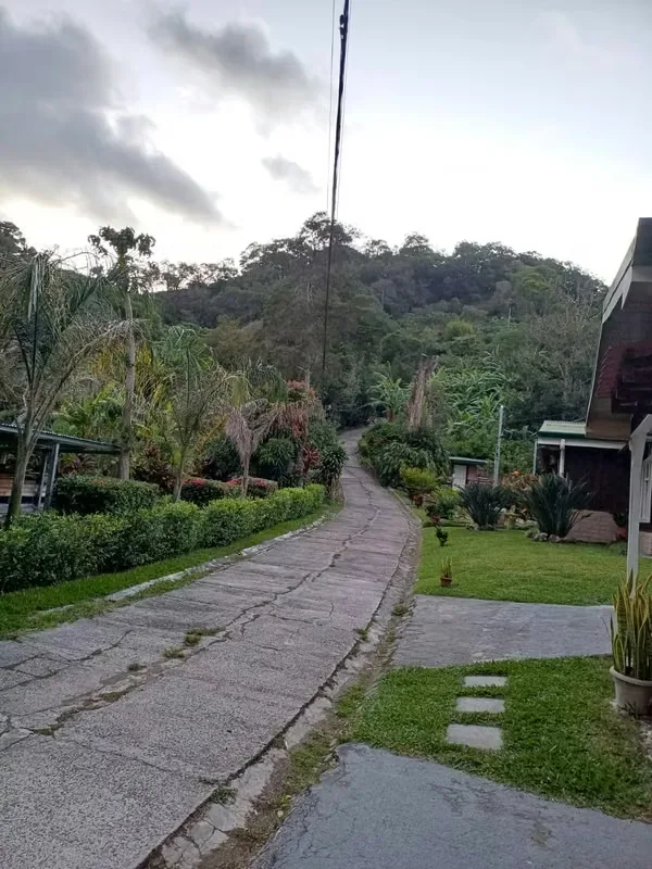 Nestled in the mountains of Acosta, Costa Rica, this beautiful property offers a peaceful setting surrounded by nature, landscaped gardens, and complete privacy. Set on **5,777 m² ..., photo 12