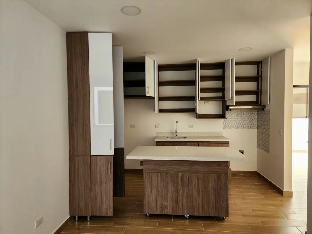 They are located on the third floor (no elevator). 2 rooms. 2 full bathrooms. 2 parking spaces (not under roof). Living room, dining room, kitchen, island with breakfast. Washing area. ...