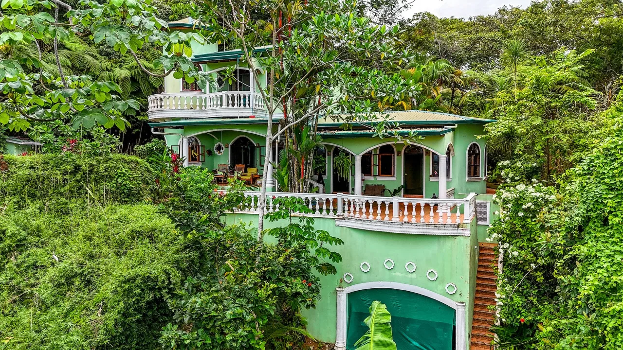 TROPICAL HOME WITH OCEAN AND JUNGLE VIEWS, IN OJOCHAL – 0.57 ACRES