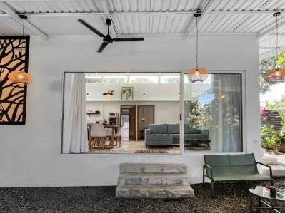 Casa moderna cerca del Parque Nacional Marino Ballena: ideal para alquileres en Airbnb, photo 3