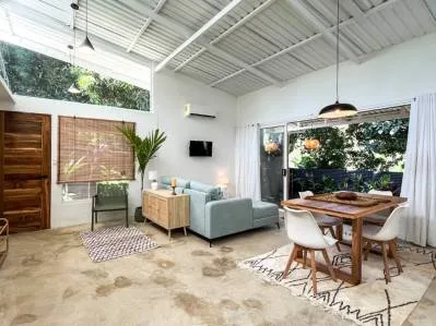 Casa moderna cerca del Parque Nacional Marino Ballena: ideal para alquileres en Airbnb, photo 9