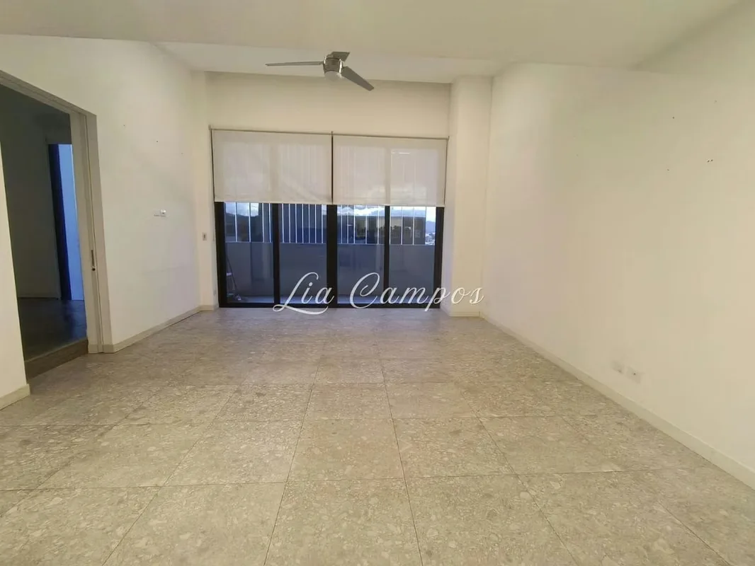 At the entrance to the apartment integrated social space kitchen, living room and dining room., photo 3