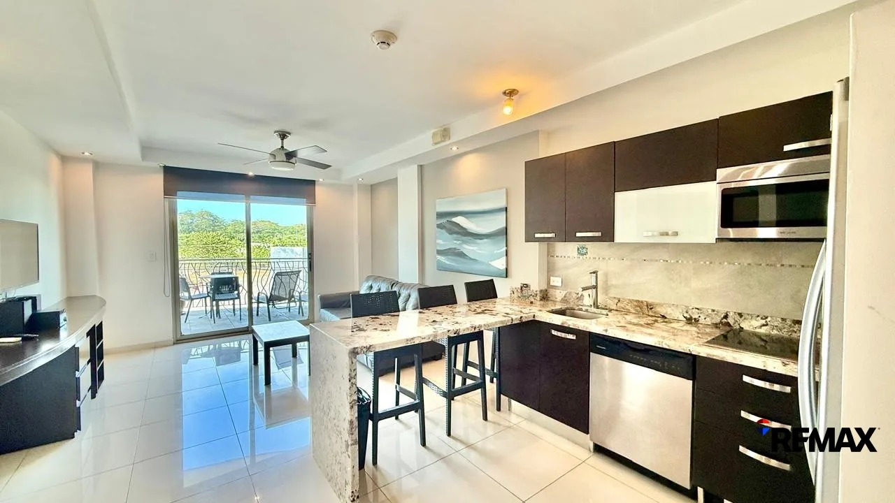 Tropical Beach Condo with Private Jacuzzi