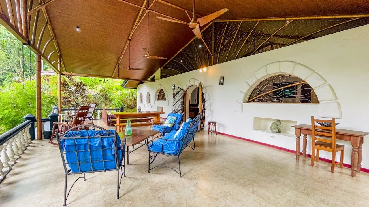HOUSE AND GUEST HOUSE IN CENTRAL OJOCHAL – 1.35 ACRES, photo 23