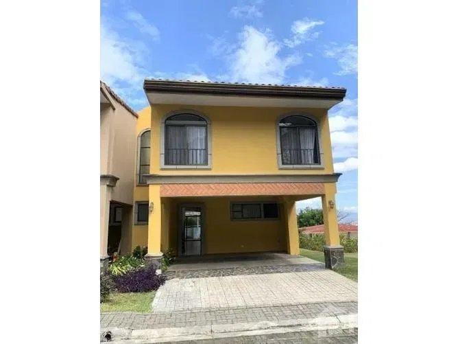 3 Bedroom Apartment for Sale at Lovely 3 bedroom condo in a great location! newly Painted and well taken care of. for $209,950