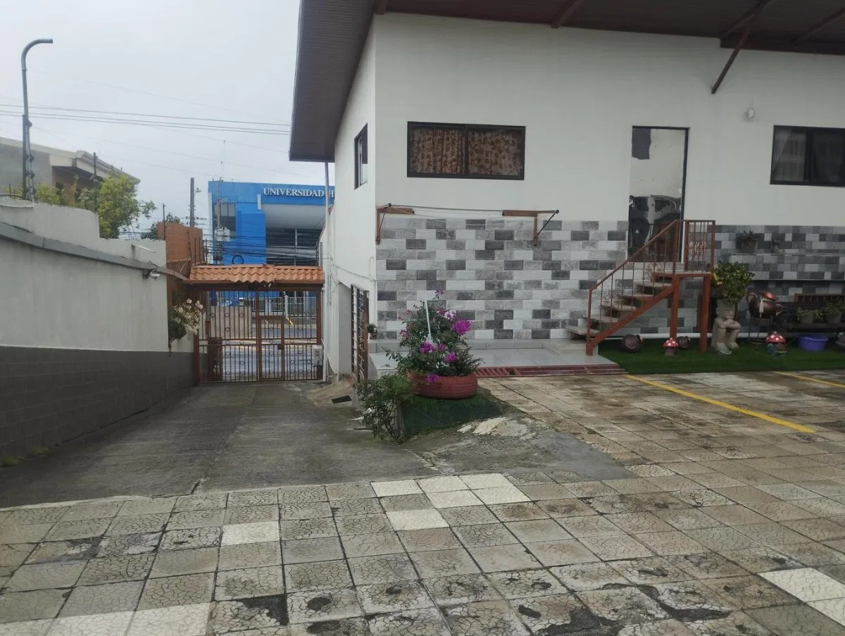 Venta de proyecto con 20 apartamentos y 3 locales comerciales en Heredia #26-549 GS - Venta en Heredia