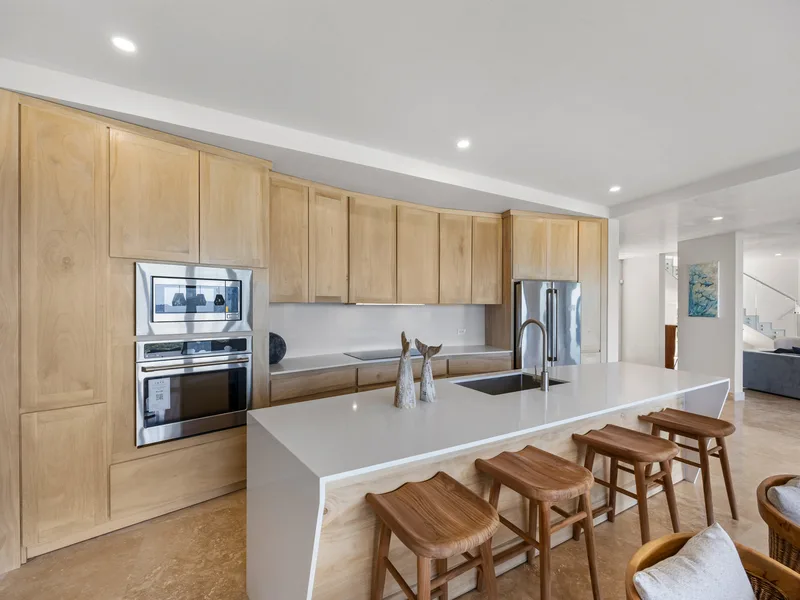 4 Bed Single Family Homes For Sale in Playa Flamingo, photo 11
