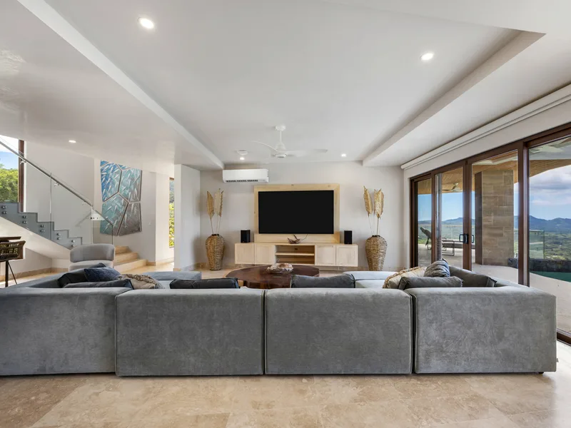 4 Bed Single Family Homes For Sale in Playa Flamingo, photo 7