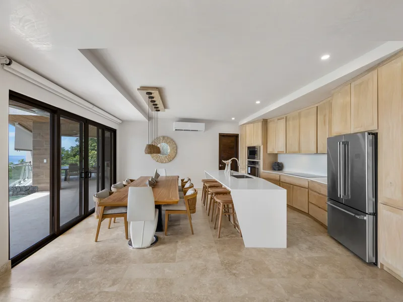 4 Bed Single Family Homes For Sale in Playa Flamingo, photo 9