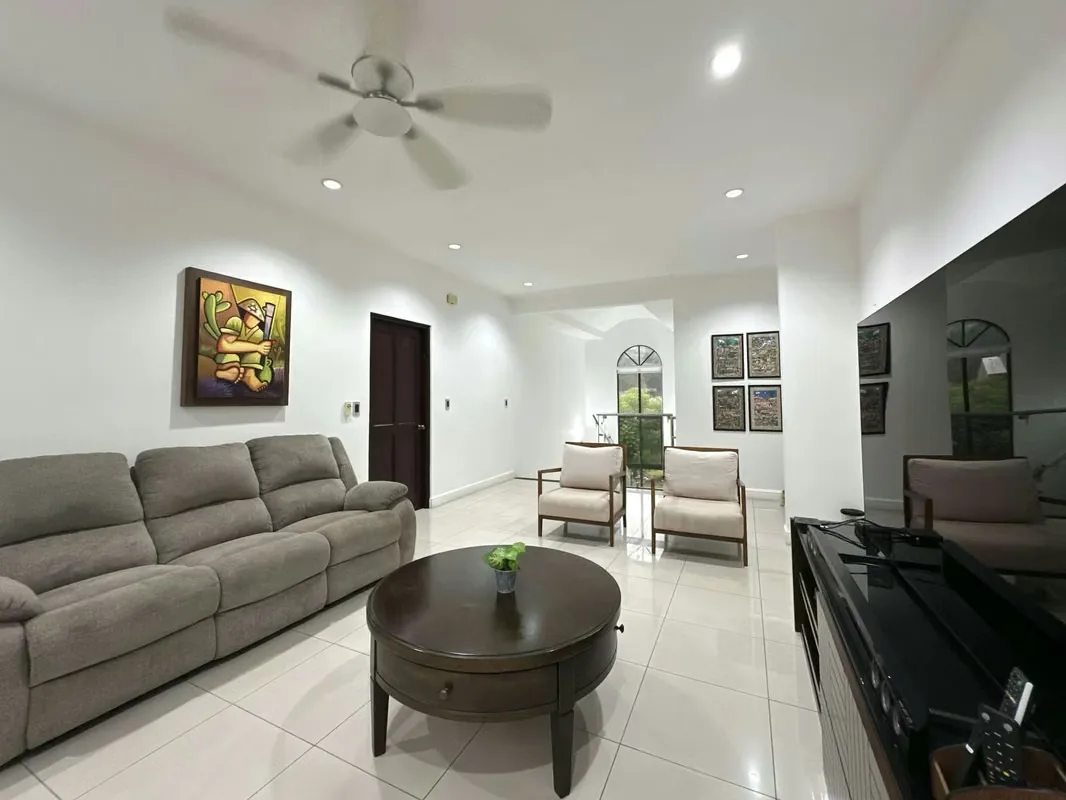 Venta de amplia casa en condominio en Brasil de Mora, photo 13