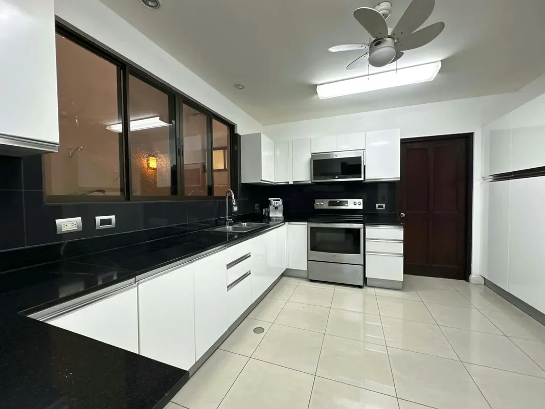 Venta de amplia casa en condominio en Brasil de Mora, photo 10