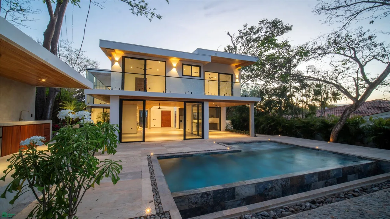 Selva Lux | Santuario contemporáneo en Playa Grande