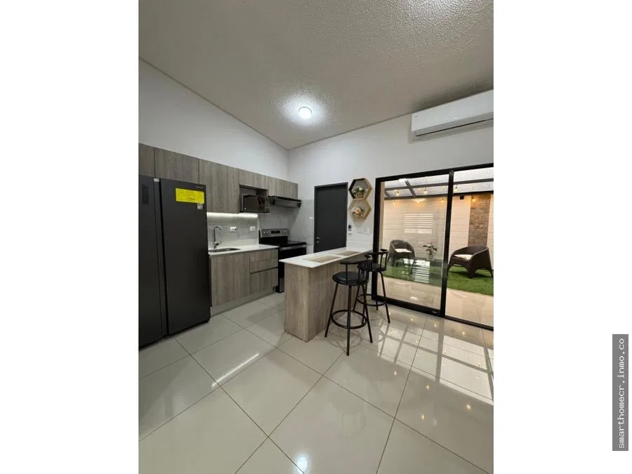 ALQUILER DE CASA EN CONDOMINIO LINDORA 1 PLANTA