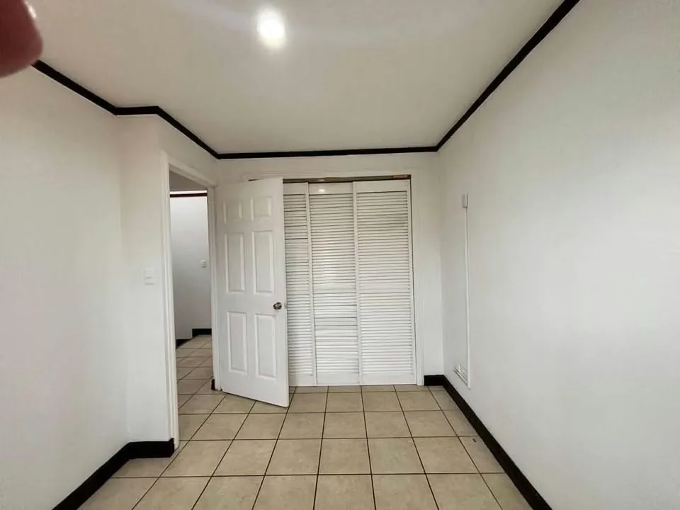 Alquiler y venta de casa independiente en RECIDENCIAL en ciudad Colón, photo 5