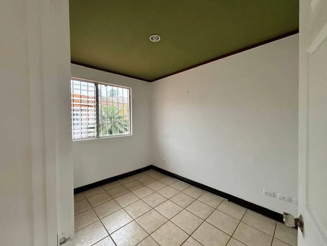 Alquiler y venta de casa independiente en RECIDENCIAL en ciudad Colón, photo 7