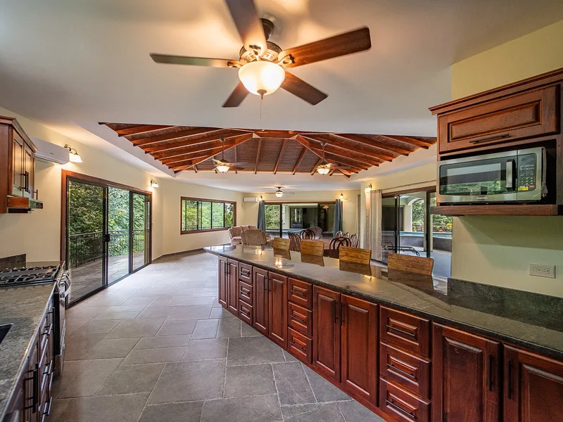 3 Bed Single Family Homes For Sale in Samara, photo 9