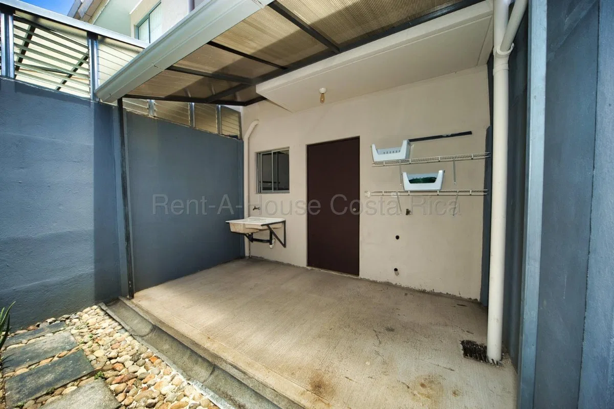 Se alquila casa en San Pablo Heredia 26-1764 - Alquiler / Renta en San Pablo