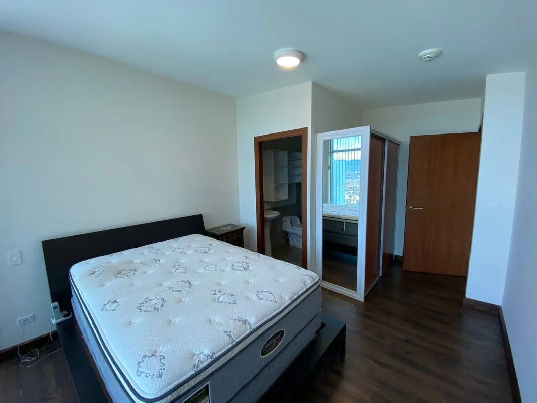 18th-floor apartment with excellent views, two stories, with the following layout:, photo 12