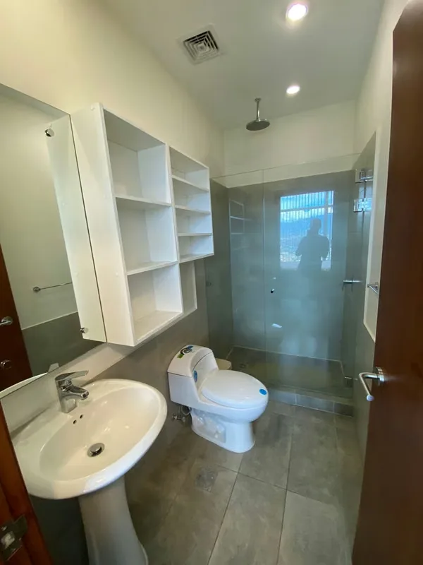18th-floor apartment with excellent views, two stories, with the following layout:, photo 13