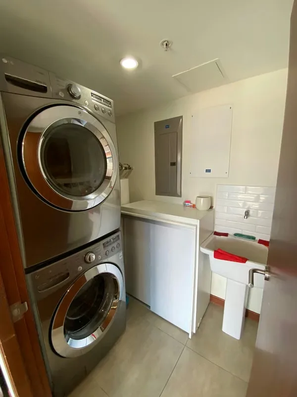 18th-floor apartment with excellent views, two stories, with the following layout:, photo 9