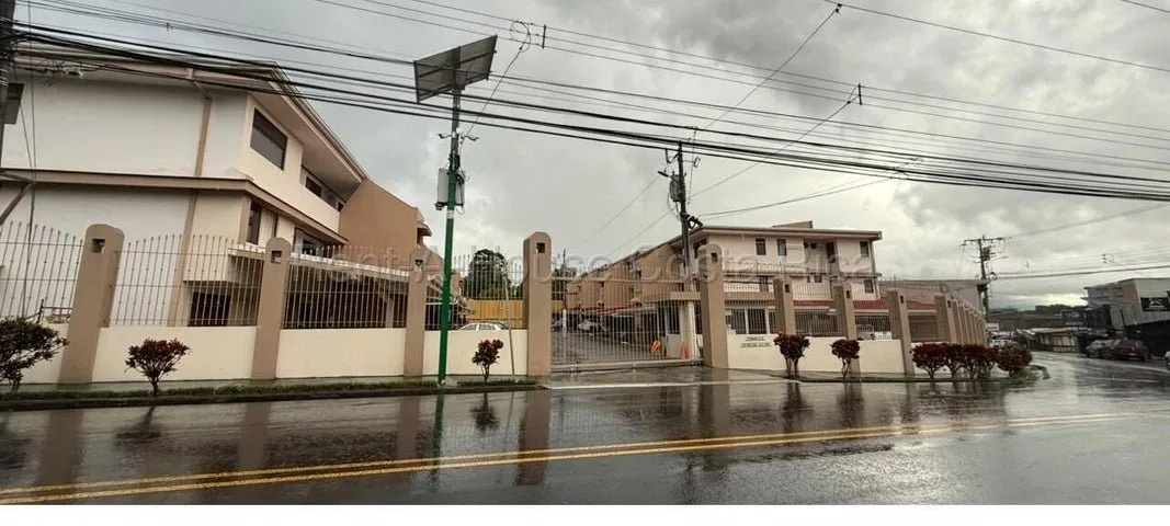 Alquiler de Apartamento en CONDOMINIO en Montes de Oca-San Pedro. 27-790 LCV