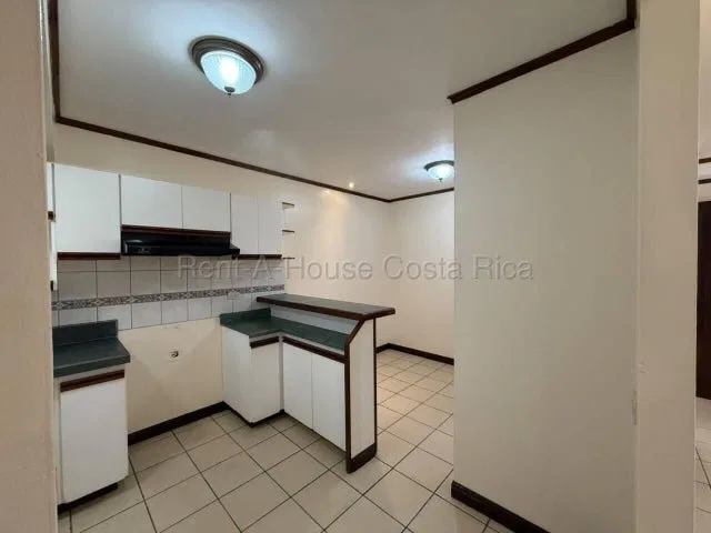 RAH 27-790 Apartamento en Condominio, ubicado en una zona centrica y muy conveniente que facilita el desplazamiento hacia distintos puntos de la ciudad. Su cercanía con la UCR, ..., photo 7