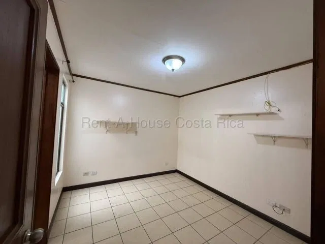 RAH 27-790 Apartamento en Condominio, ubicado en una zona centrica y muy conveniente que facilita el desplazamiento hacia distintos puntos de la ciudad. Su cercanía con la UCR, ..., photo 8