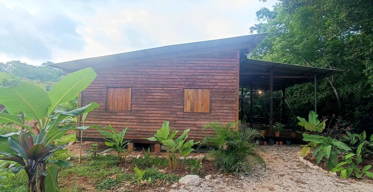 PEACEFUL NATURE RETREAT