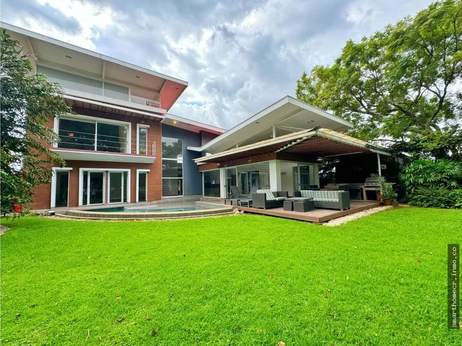 SE ALQUILA Y SE VENDE CASA EN VALLE DEL SOL