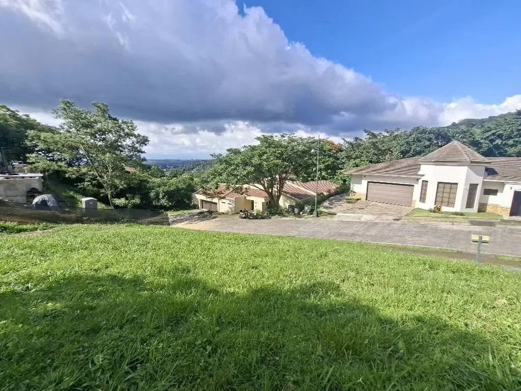 TERRENO EN CONDOMINIO EN VENTA CIUDAD COLON. 1375 M2., photo 4