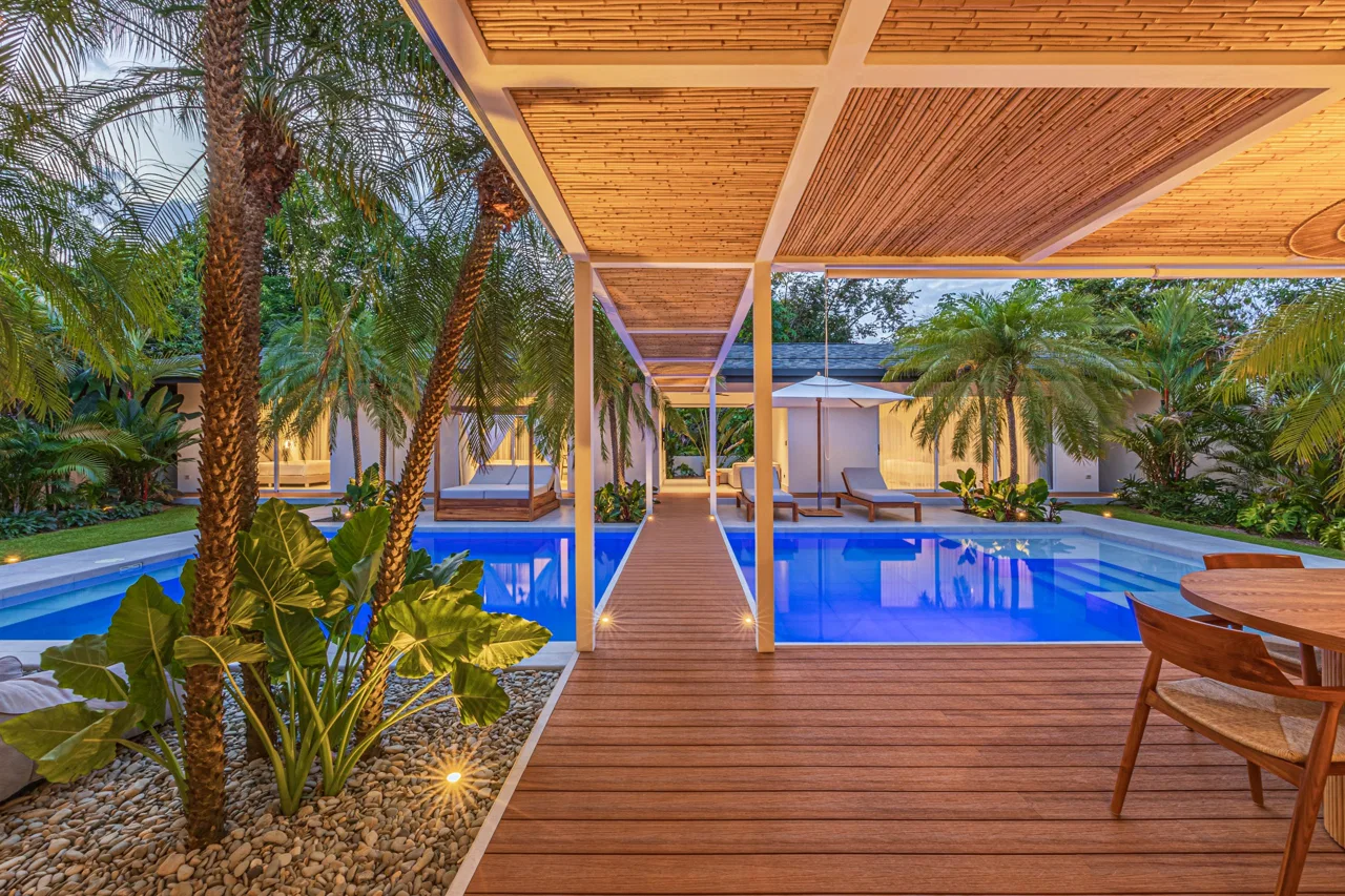 CASA OHANA LUXURY VILLA- WALKING DISTANCE TO THE BEACH- 0.22 ACRES, photo 15