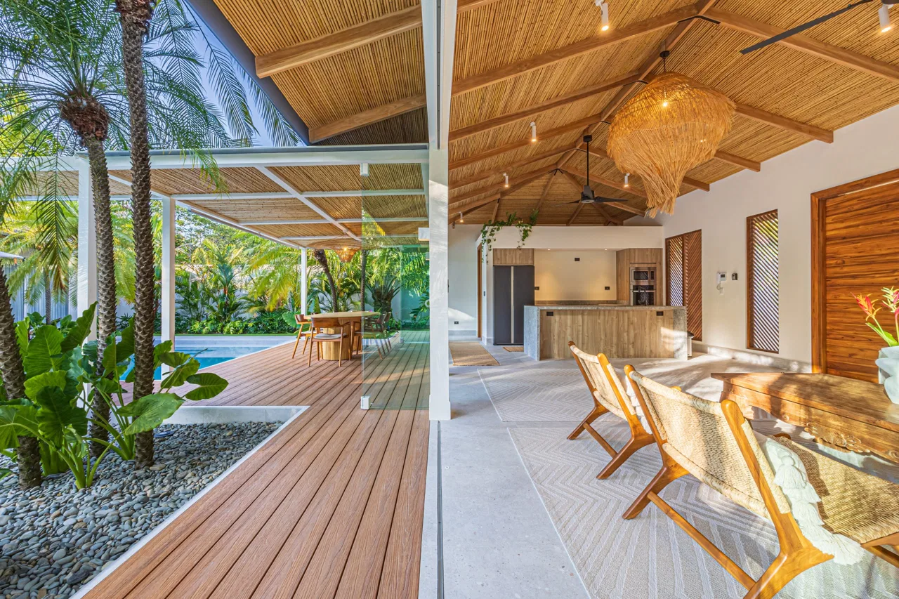 CASA OHANA LUXURY VILLA- WALKING DISTANCE TO THE BEACH- 0.22 ACRES, photo 9