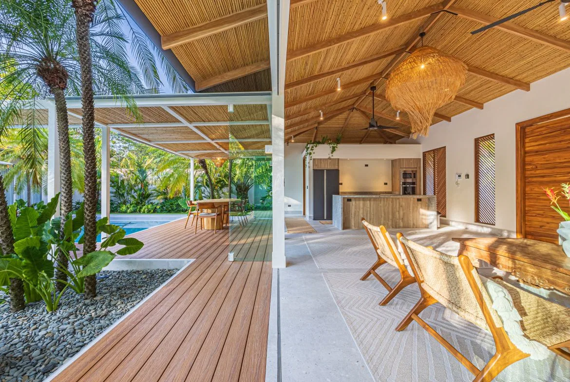 CASA OHANA LUXURY VILLA- WALKING DISTANCE TO THE BEACH- 0.22 ACRES, photo 10