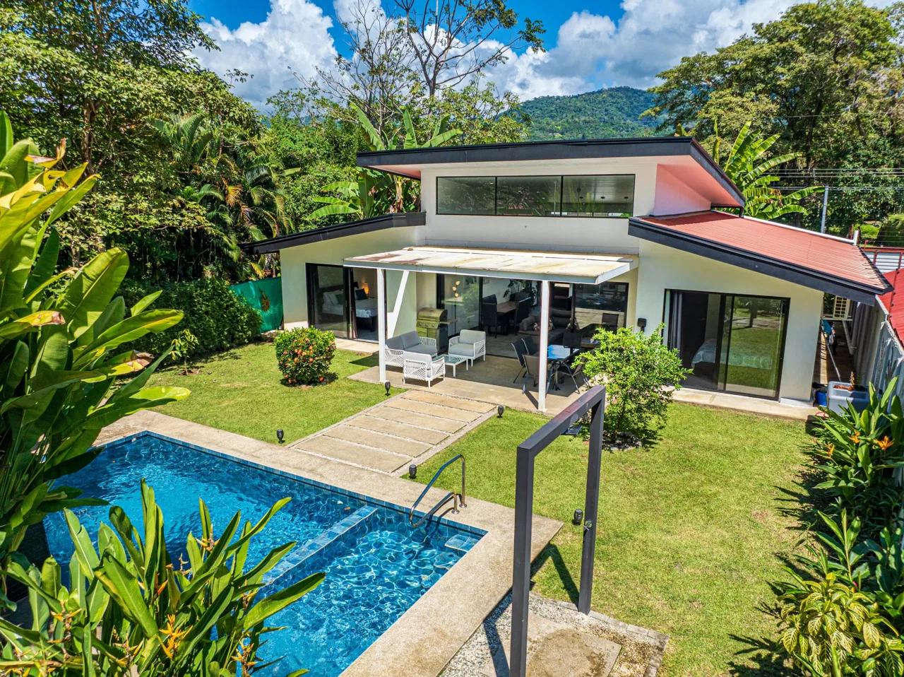 PROPERTY WITH THREE BEDROOM IN BAHIA CENTER WITH BEAUTIFUL VIEWS OF THE GARDEN – 0.12 ACRES, photo 5