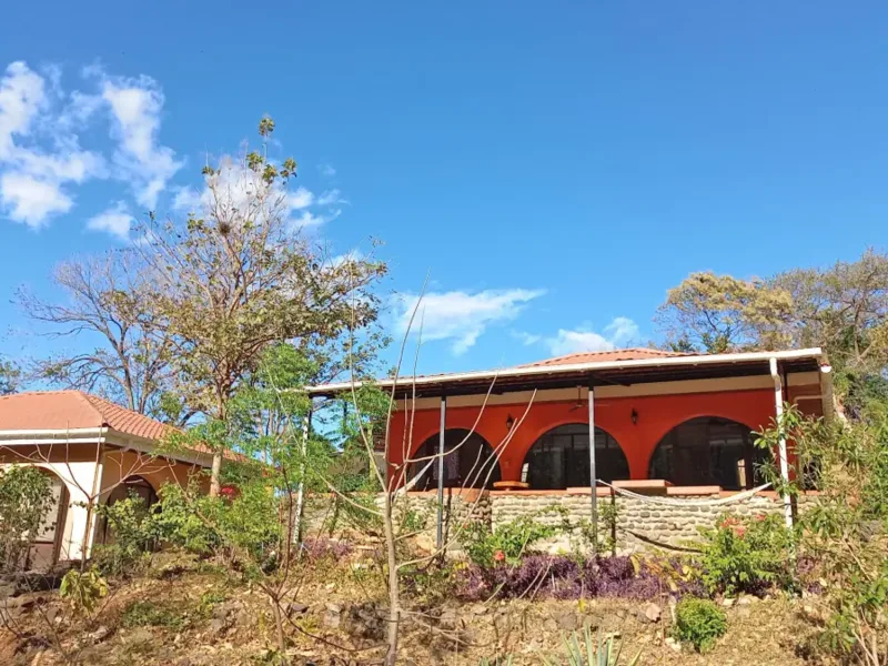 2 Bed Condo For Sale in Playas Del Coco