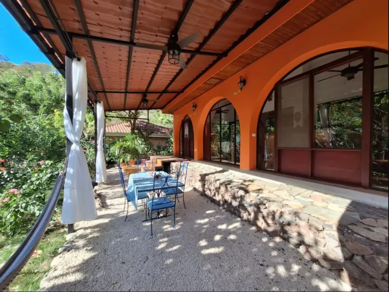 2 Bed Condo For Sale in Playas Del Coco, photo 2