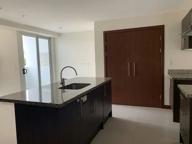 Apartamento en alquiler en Sabana- Torre . Excelente ubicación, photo 5