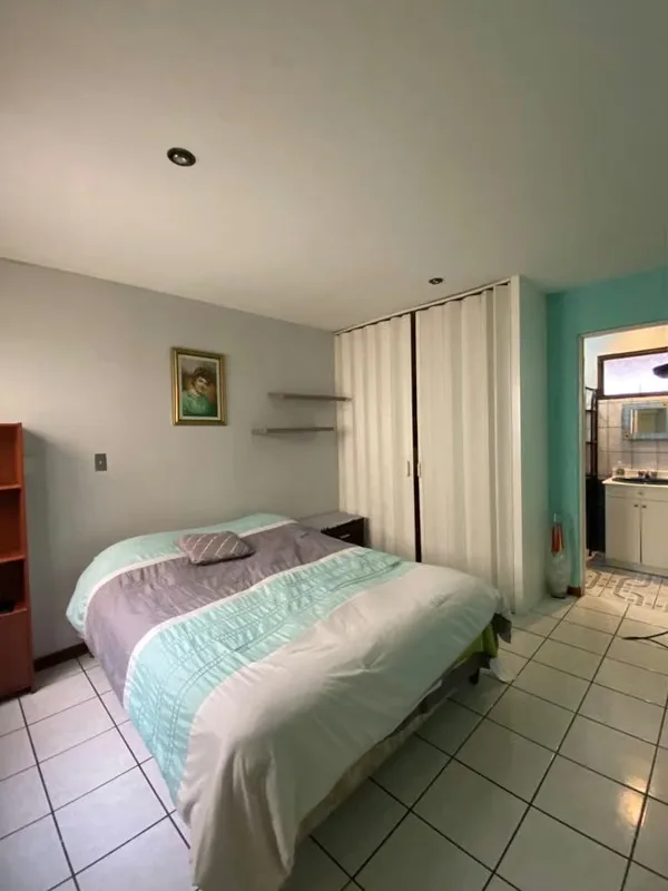 Apartamento para 1 o pareja, ubicado en las cercanías de Plaza Los Colegios y Lincoln Plaza. Cuenta con cortinas, muebles de cocina, closet, termoducha y un estacionamiento. No se ..., photo 8