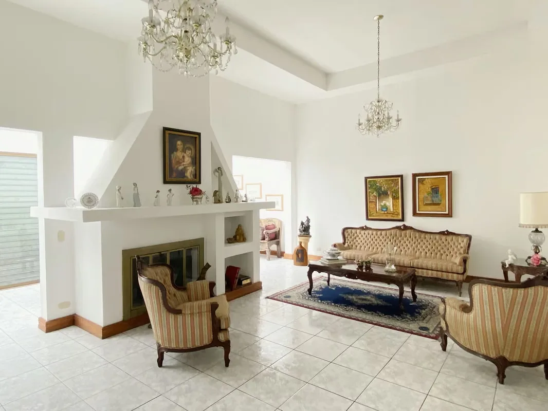 Terreno en venta con almacén y casa en Guayabos, photo 8