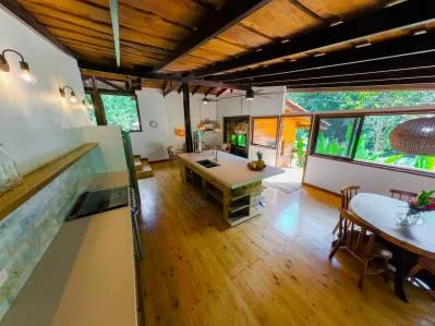 Serene Jungle Home + Guest Cabin on 3 Acres and River, photo 4