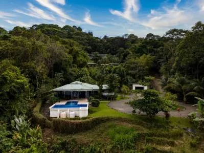 CASA TORTUGA – LAGUNAS: CASA CON VISTAS AL OCÉANO, LA MONTAÑA Y LA PUESTA DE SOL