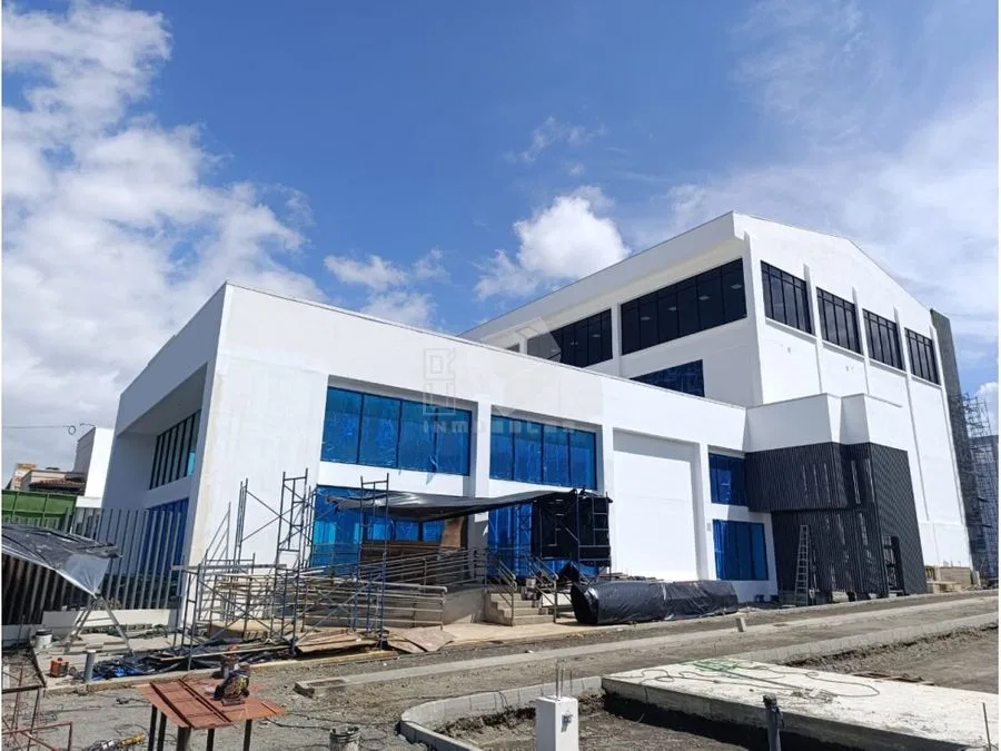 Edificio Comercial en Escazú