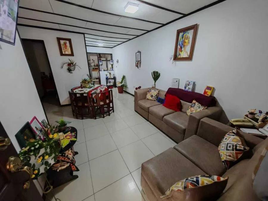 Venta de casa esquinera en Purral, Goicoechea # 3774 - Venta en Goicoechea, photo 9