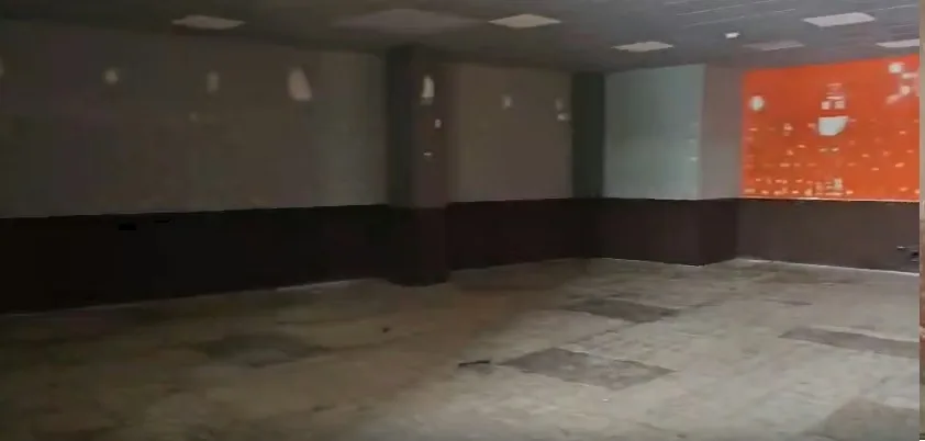 Extensive Local Commercial for Rent in Prestigious Shopping Centre, photo 7